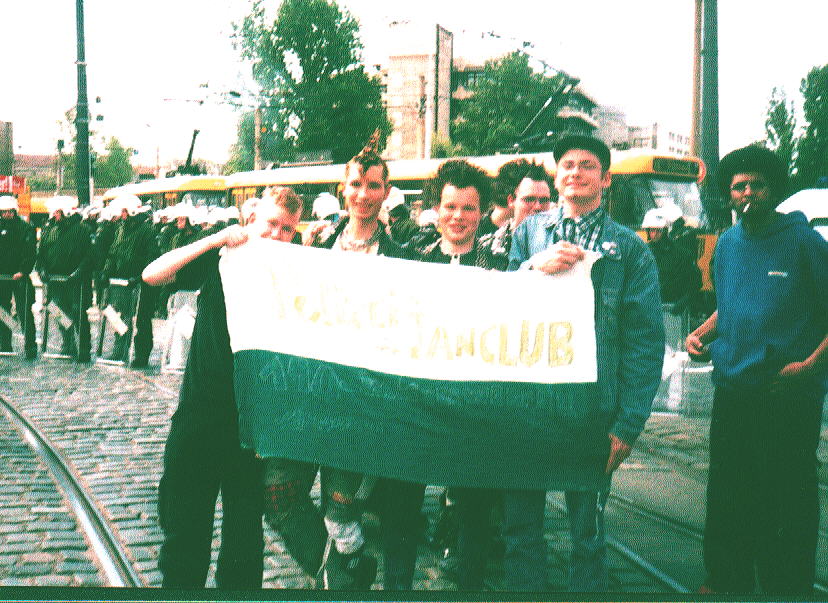 Polizei2.jpg (127756 Byte)
